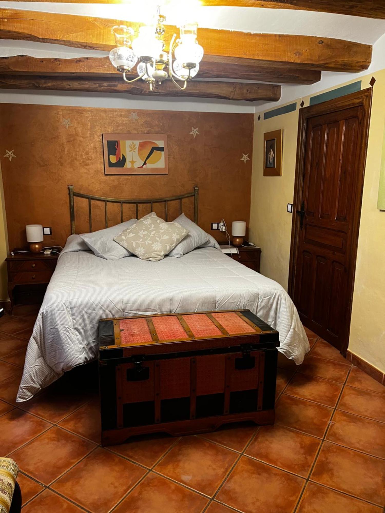Hotel Casa De La Fuente Alcorisa Exterior photo