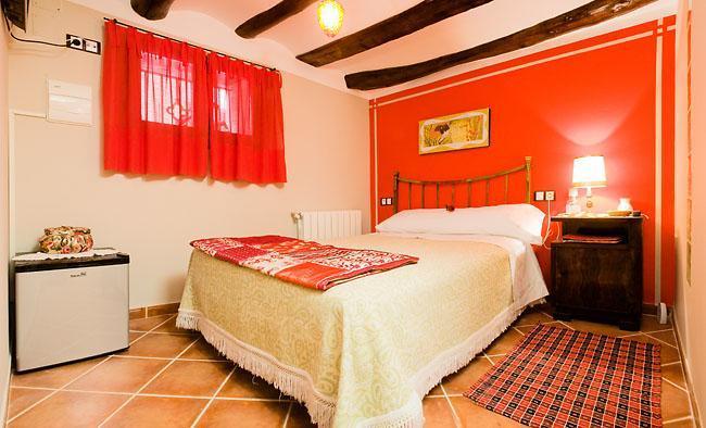 Hotel Casa De La Fuente Alcorisa Room photo